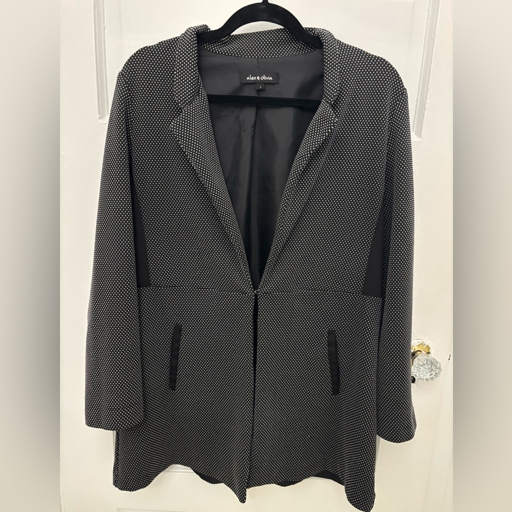 Alex & Olivia Women’s Long Blazer - size large
